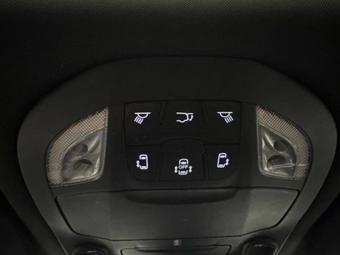 Used 2020 Chrysler Pacifica Limited FWD image 49