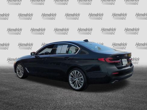 Used 2023 BMW 540i xDrive w/ Premium Package image 8