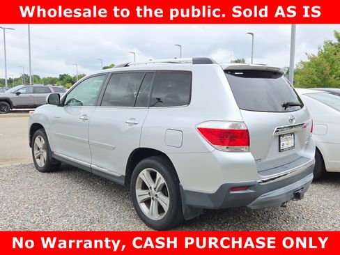 Used 2013 Toyota Highlander Limited AWD/4WD image 6
