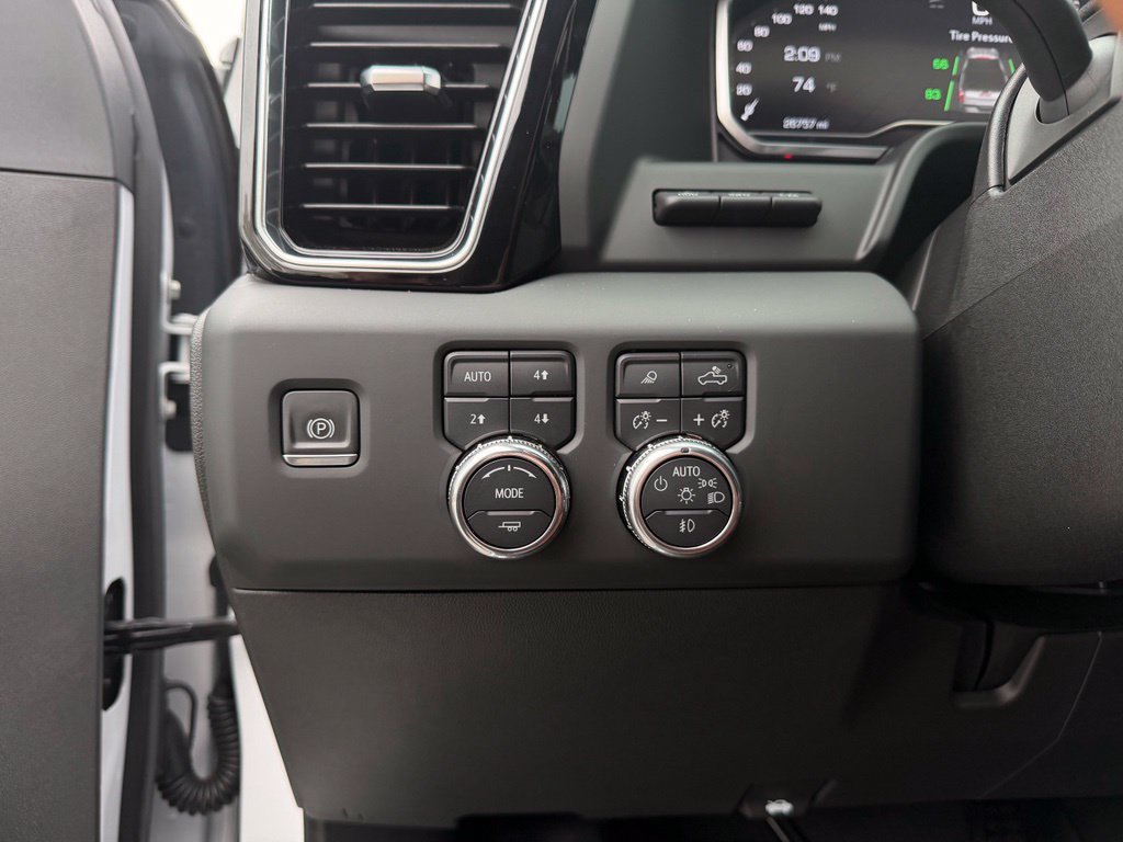 Used 2024 GMC Sierra 2500 Denali Ultimate w/ Max Trailering Package AWD/4WD image 15
