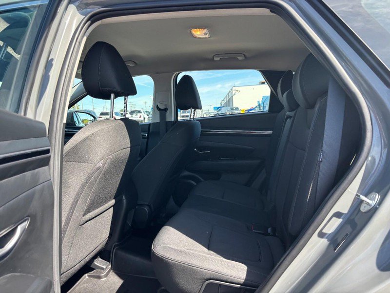 Used 2024 Hyundai Tucson SE FWD image 13