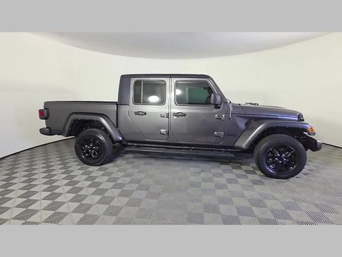 Used 2022 Jeep Gladiator Sport AWD/4WD image 35