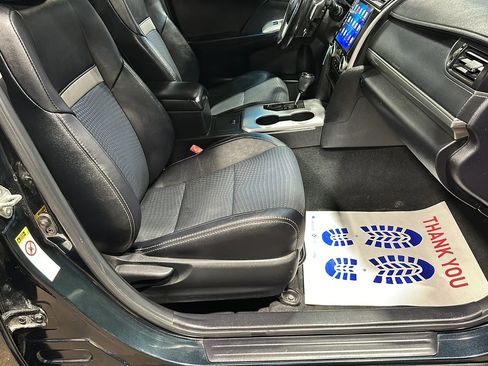 Used 2013 Toyota Camry SE image 16