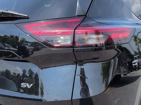 Used 2024 Nissan Rogue SV FWD image 12