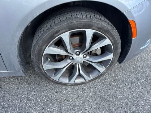 Used 2015 Chrysler 200 C image 9