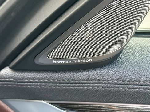 Used 2020 BMW 740i w/ M Sport Package RWD image 19