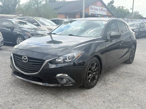 Used 2016 MAZDA MAZDA3 i Touring w/ Popular Equipment Package FWD image 2