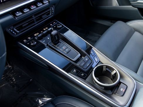 Used 2022 Porsche 911 Turbo S image 42