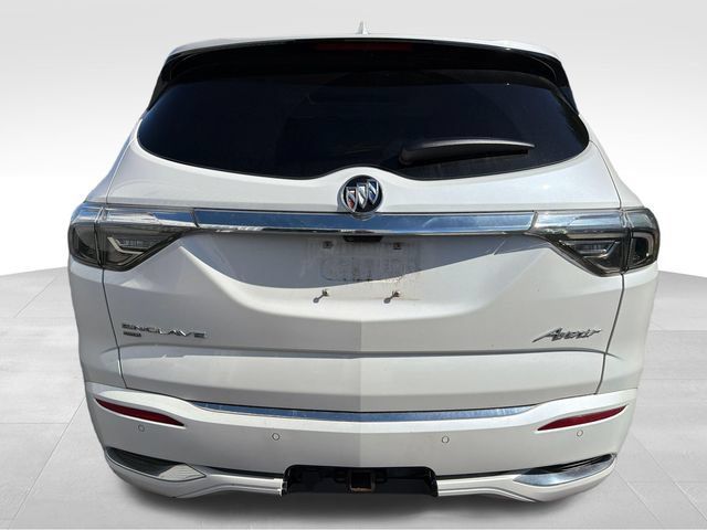 Used 2023 Buick Enclave Avenir w/ Avenir Technology Package AWD/4WD image 4