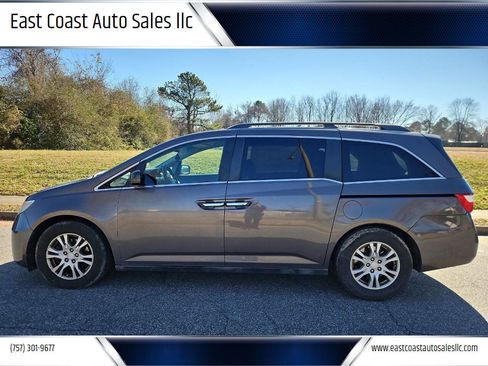 Used 2011 Honda Odyssey EX image 1