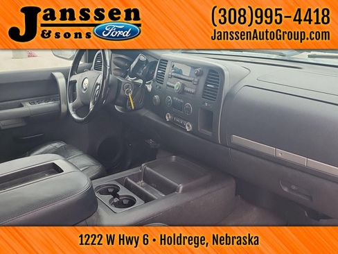 Used 2007 Chevrolet Silverado 1500 LT w/ 2LT Audio Package image 8