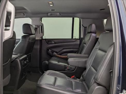 Used 2018 Chevrolet Suburban Premier image 17