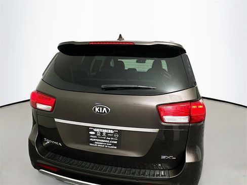 Used 2018 Kia Sedona SX Limited image 6