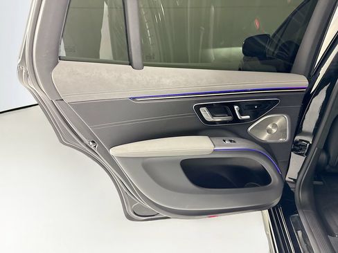 Certified 2023 Mercedes-Benz EQS 580 4MATIC SUV image 27