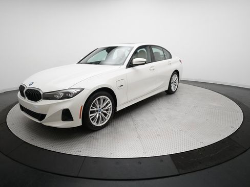 Used 2023 BMW 330e xDrive w/ Driving Assistance Package image 1
