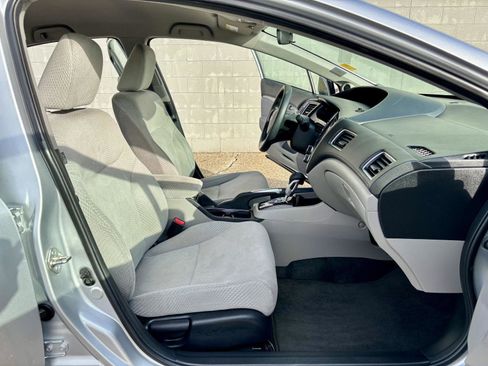 Used 2014 Honda Civic Hybrid Sedan image 7