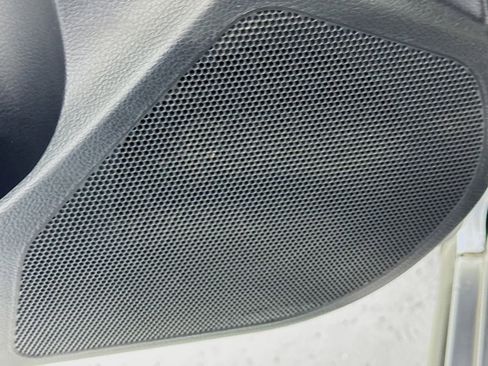 Used 2017 Subaru Crosstrek 2.0i Premium image 22