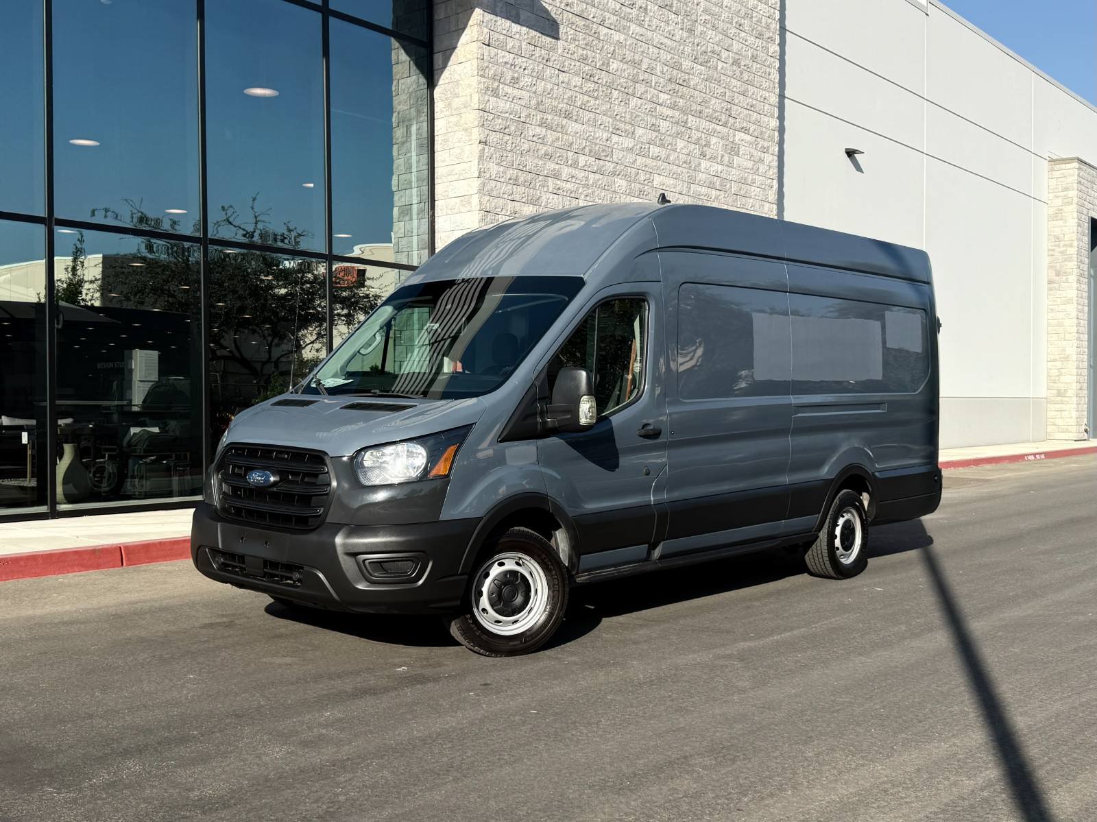 Used 2020 Ford Transit 250 148 High Roof Extended RWD image 1