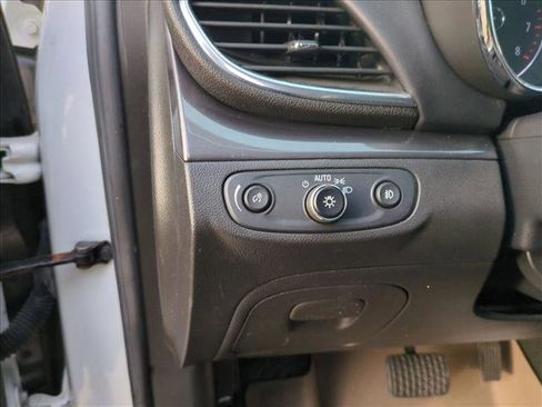 Used 2017 Buick Encore Essence image 13