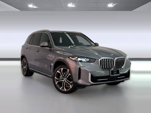 Used 2024 BMW X5 sDrive40i w/ Parking Assistance Package RWD image 6