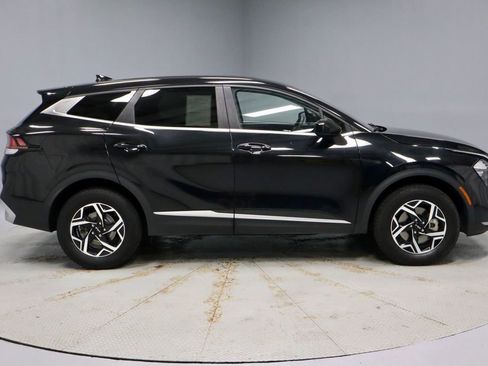 Used 2023 Kia Sportage LX AWD/4WD image 12