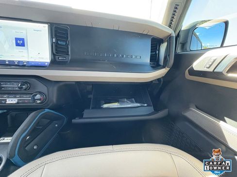 Certified 2023 Ford Bronco Wildtrak AWD/4WD image 25