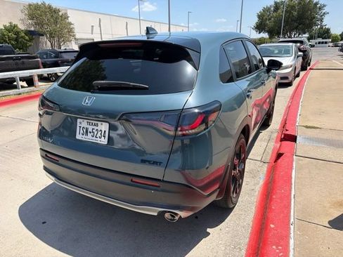 Used 2024 Honda HR-V Sport image 3