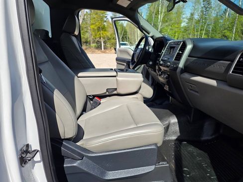 Used 2021 Ford F550 4x4 Regular Cab Super Duty image 18