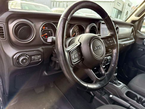Used 2021 Jeep Wrangler Unlimited Sport image 13
