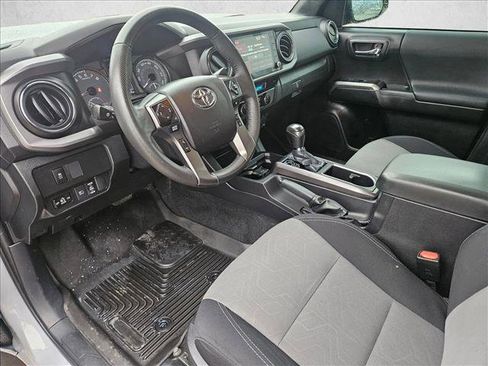 Used 2021 Toyota Tacoma TRD Off-Road image 9