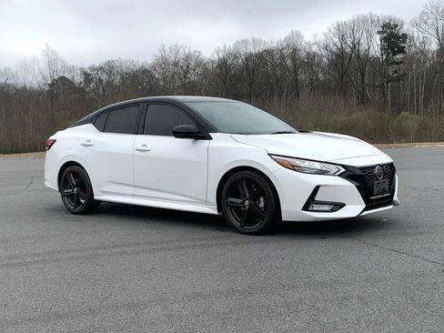 Used 2023 Nissan Sentra SR w/ Midnight Edition Package image 1