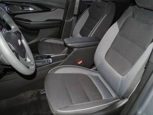 Certified 2023 Chevrolet TrailBlazer LT w/ Convenience Package AWD/4WD image 31