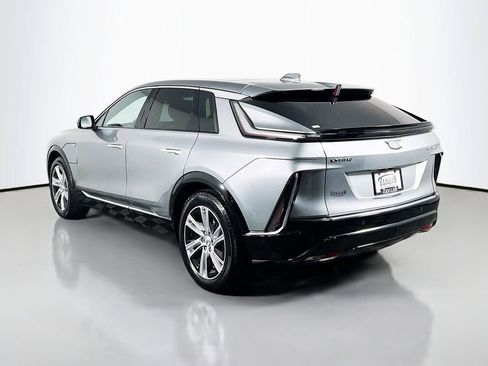 Used 2024 Cadillac Lyriq Tech AWD/4WD image 7