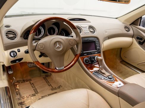 Used 2009 Mercedes-Benz SL 550 image 12