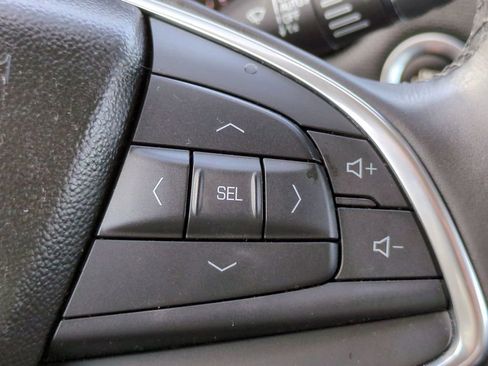 Used 2018 Cadillac XT5 Luxury w/ Driver Awareness Package image 26