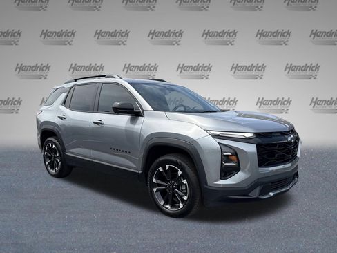 Used 2025 Chevrolet Equinox RS w/ Safety and Technology Package FWD image 2