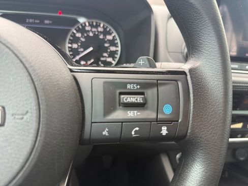 Used 2022 Nissan Rogue SV FWD image 22