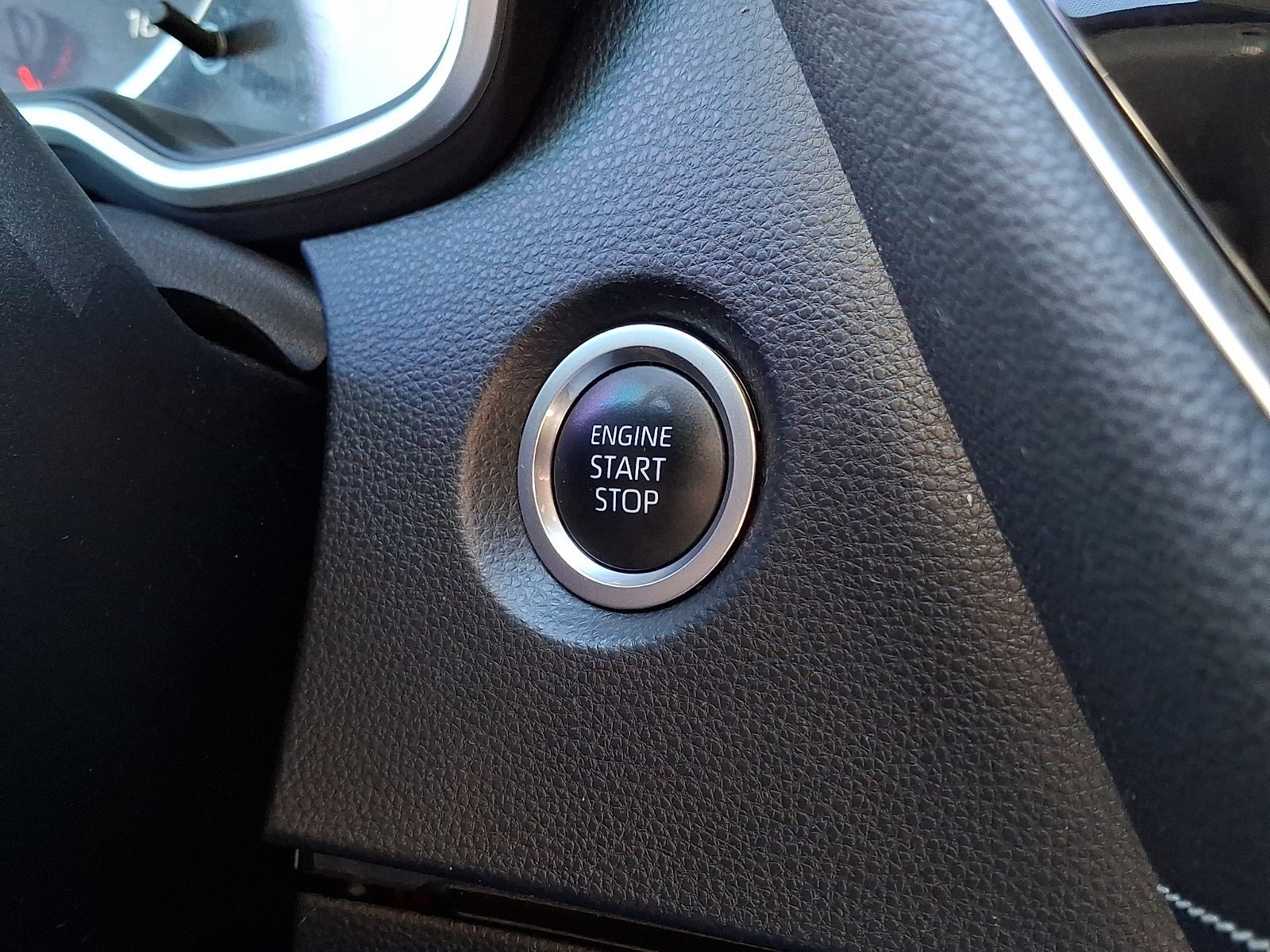 Certified 2022 Toyota Corolla SE FWD image 25