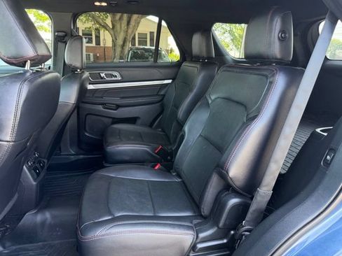 Used 2019 Ford Explorer Sport w/ Equipment Group 401A AWD/4WD image 19