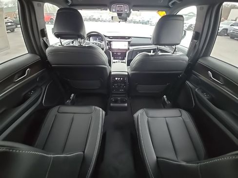 New 2026 Jeep Grand Cherokee L Limited AWD/4WD image 21