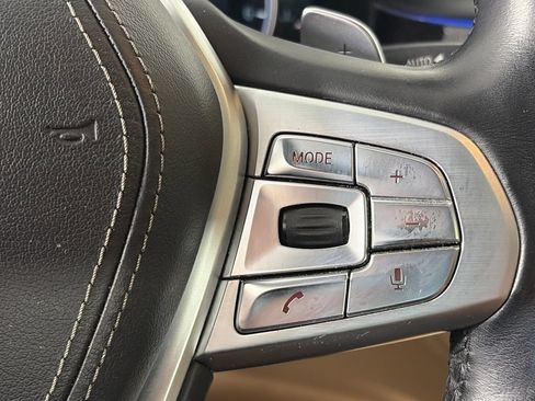 Used 2017 BMW 750i xDrive AWD/4WD image 18