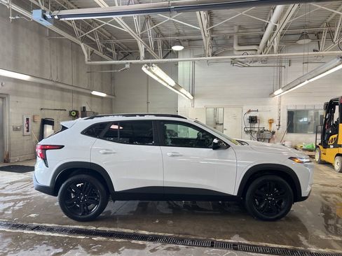 New 2026 Chevrolet Trax ACTIV w/ Driver Confidence Package image 3