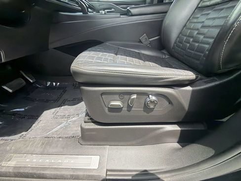 Used 2023 Cadillac Escalade V AWD/4WD image 12