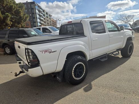Used 2009 Toyota Tacoma 4x4 Double Cab w/ TRD Sport Pkg w/JBL Audio image 9