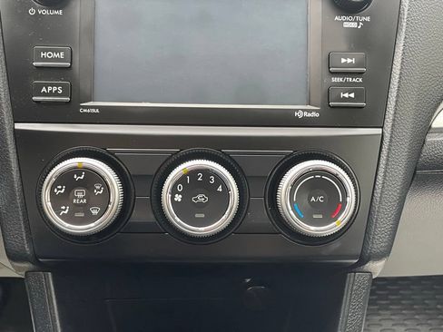 Used 2016 Subaru Impreza 2.0i AWD/4WD image 28
