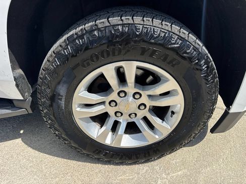 Used 2019 Chevrolet Tahoe LT AWD/4WD image 18