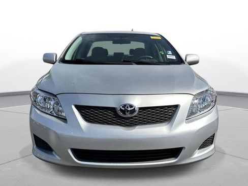 Used 2010 Toyota Corolla LE image 3