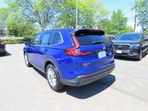 Used 2024 Honda CR-V EX-L image 4