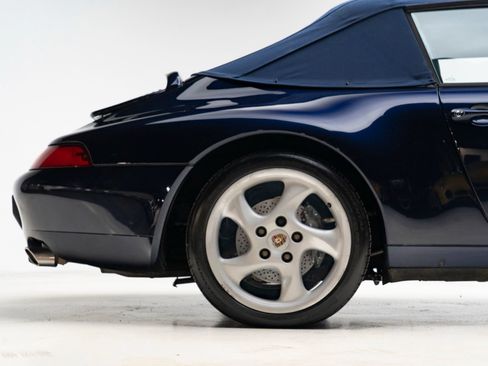Used 1996 Porsche 911 Carrera RWD image 45