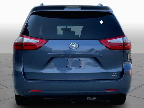 Used 2015 Toyota Sienna LE AWD/4WD image 5
